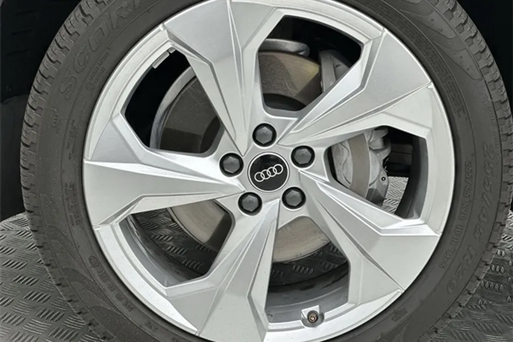 2022 Audi Q5 Sportback 45 S line Premium Plus photo 1