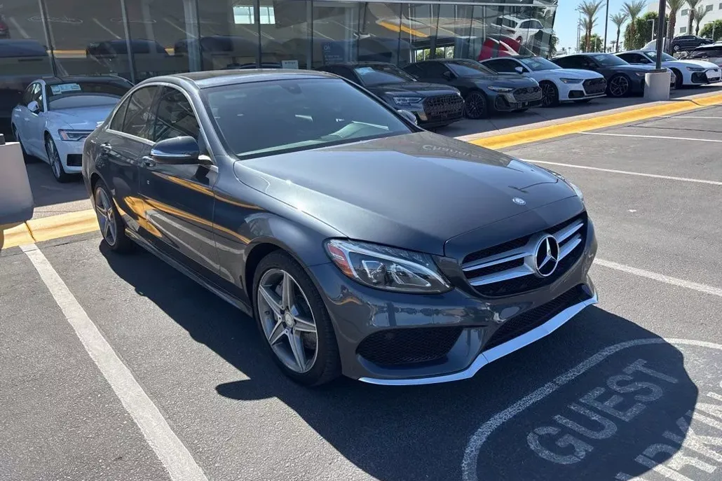 2015 Mercedes Benz C 300 4MATIC Sedan photo 1