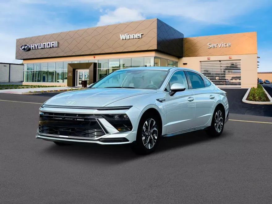 2025 Hyundai Sonata SEL photo 1