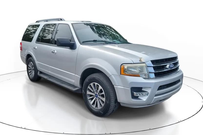 2017 Ford Expedition XLT photo 1