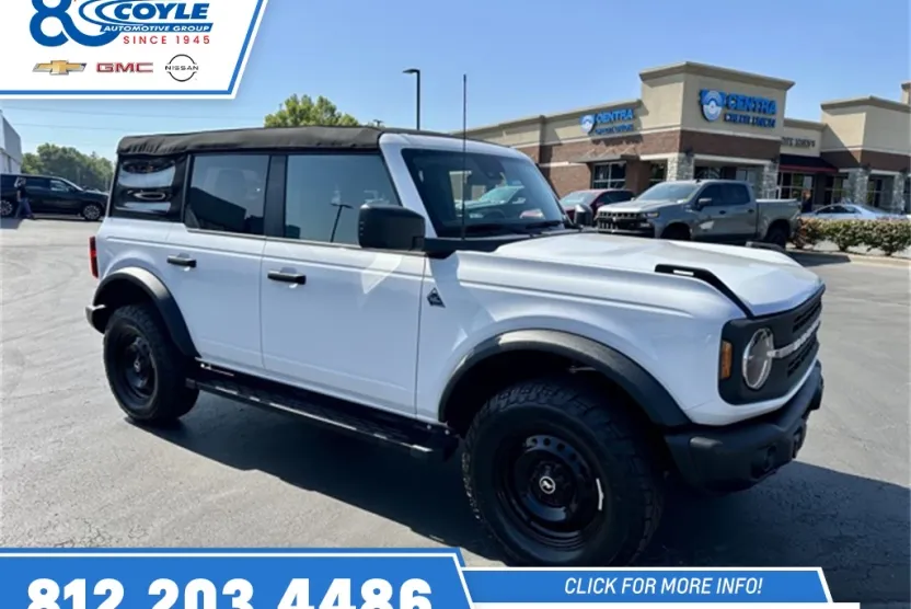 2023 Ford Bronco Black Diamond photo 1