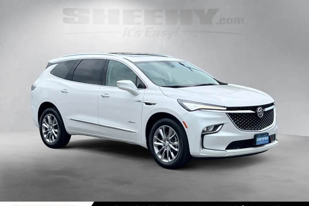 2023 Buick Enclave Avenir photo 1