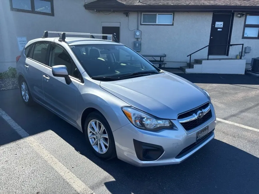 2012 Subaru Impreza Premium photo 1