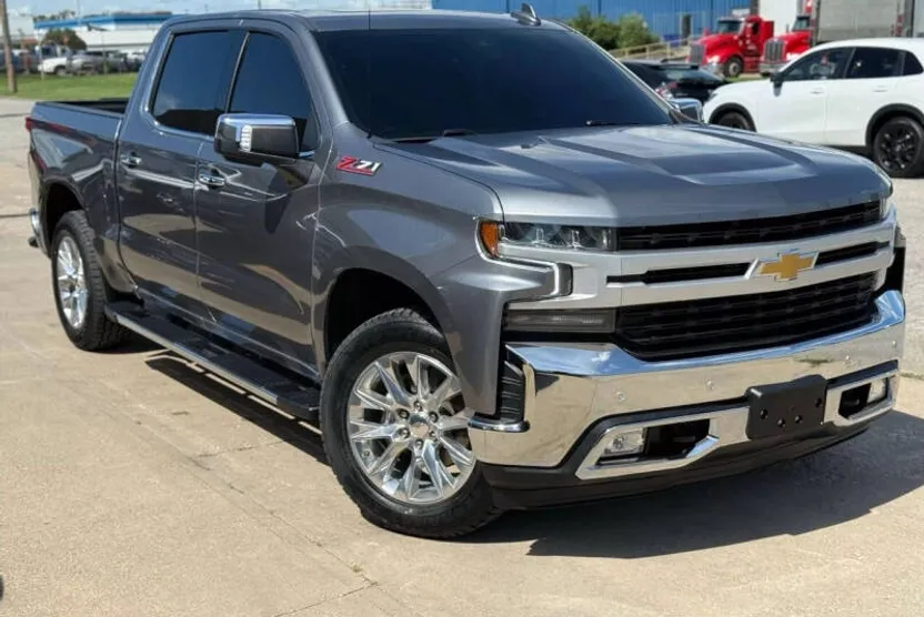 2022 Chevrolet Silverado 1500 LTZ photo 1
