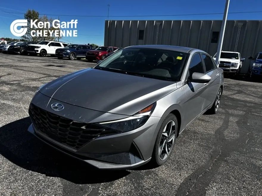 2023 Hyundai Elantra Hybrid Limited photo 1