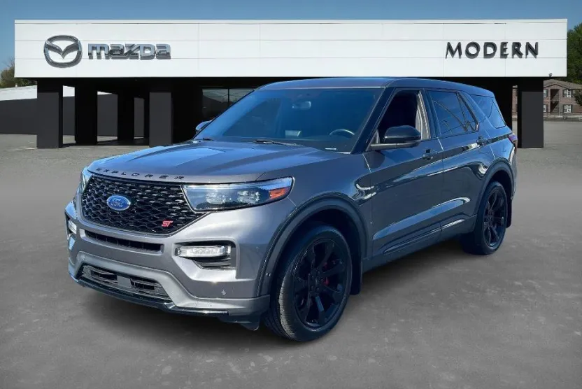 2021 Ford Explorer ST photo 1