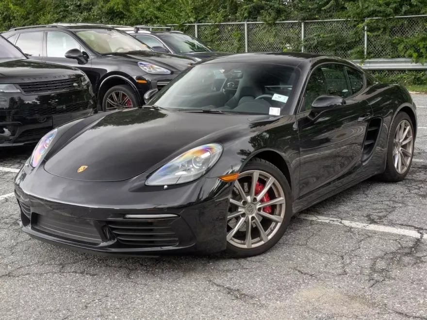 2024 Porsche Cayman S photo 1