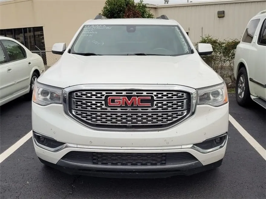 2017 Gmc Acadia Denali photo 1