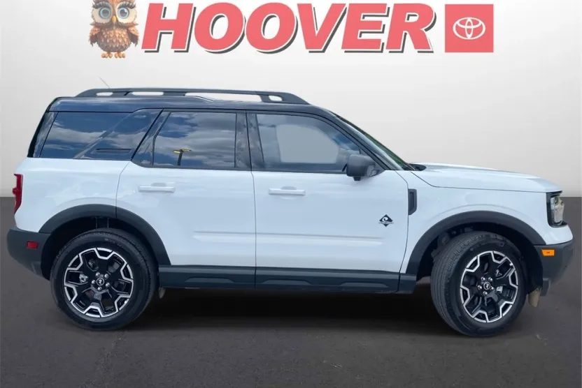2025 Ford Bronco Sport Outer Banks photo 1