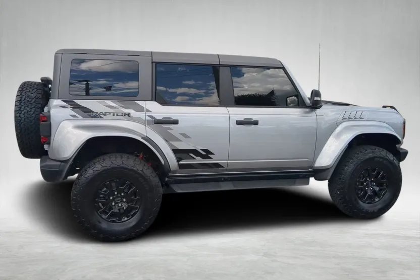 2024 Ford Bronco Raptor photo 1