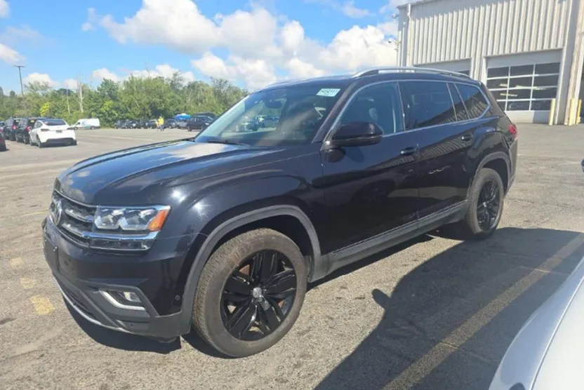 2019 Volkswagen Atlas SEL Premium photo 1