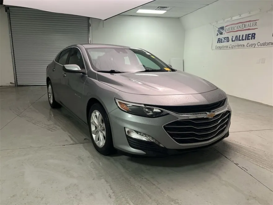 2024 Chevrolet Malibu 1LT photo 1