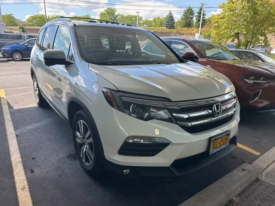 2016 Honda Pilot EX-L photo 1