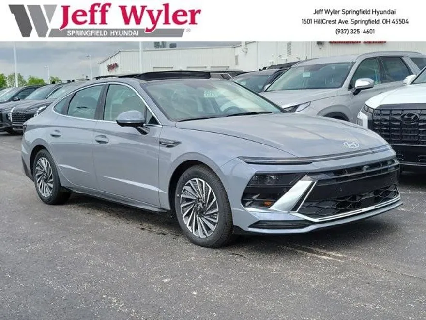 2025 Hyundai Sonata Hybrid Limited photo 1