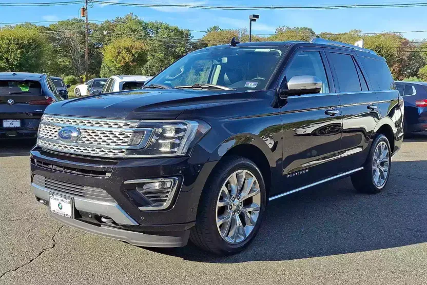 2019 Ford Expedition Platinum photo 1