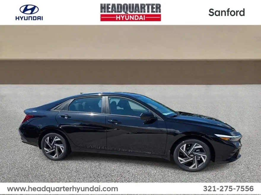 2025 Hyundai Elantra SEL Sport photo 1