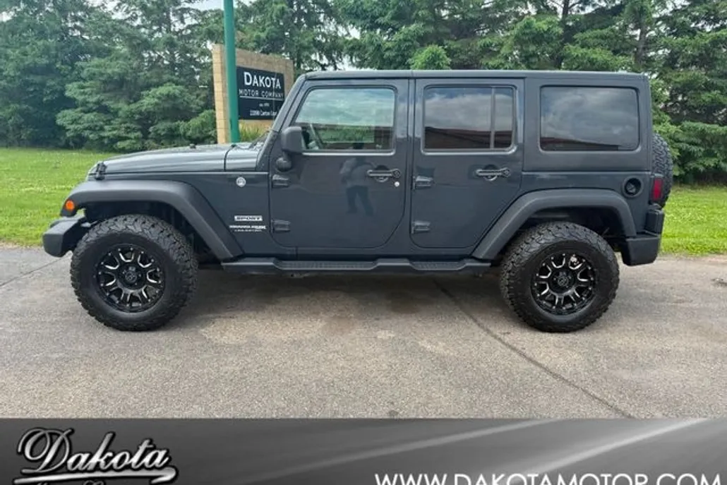 2018 Jeep Wrangler Unlimited Sport photo 1