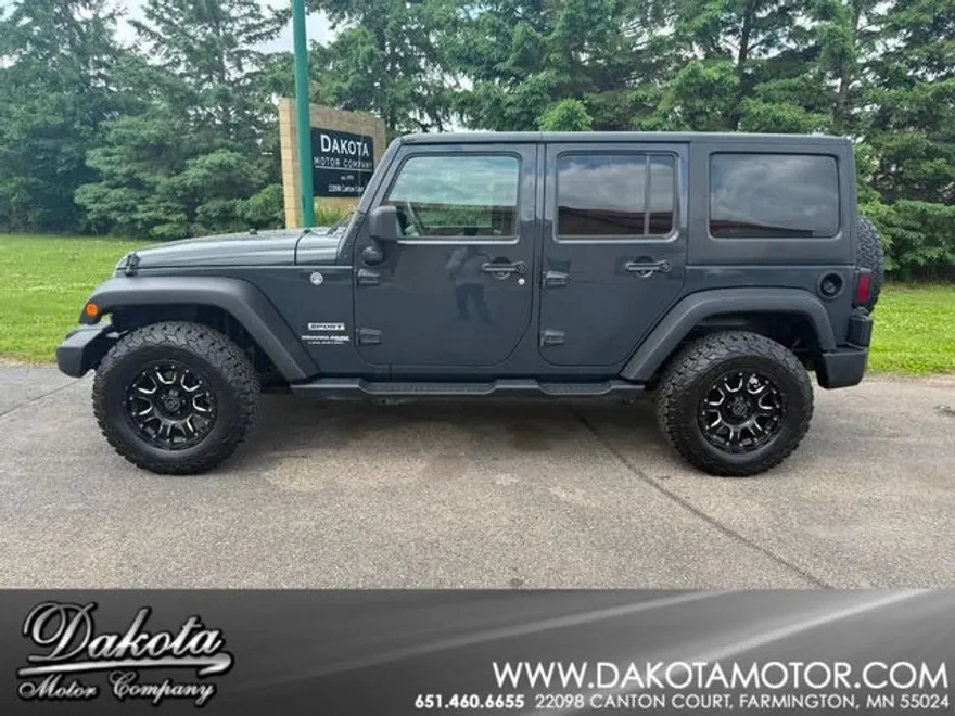 2018 Jeep Wrangler Unlimited Sport photo 1