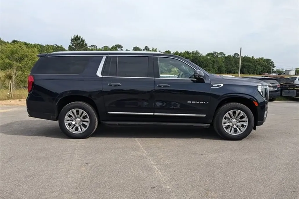2024 Gmc Yukon XL Denali photo 1