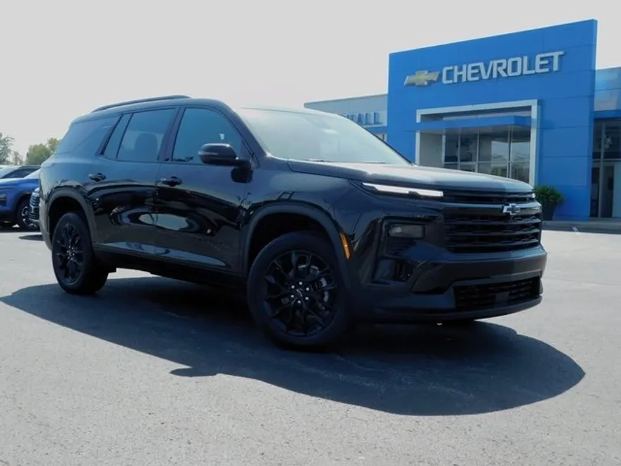 2026 Chevrolet Traverse photo 1