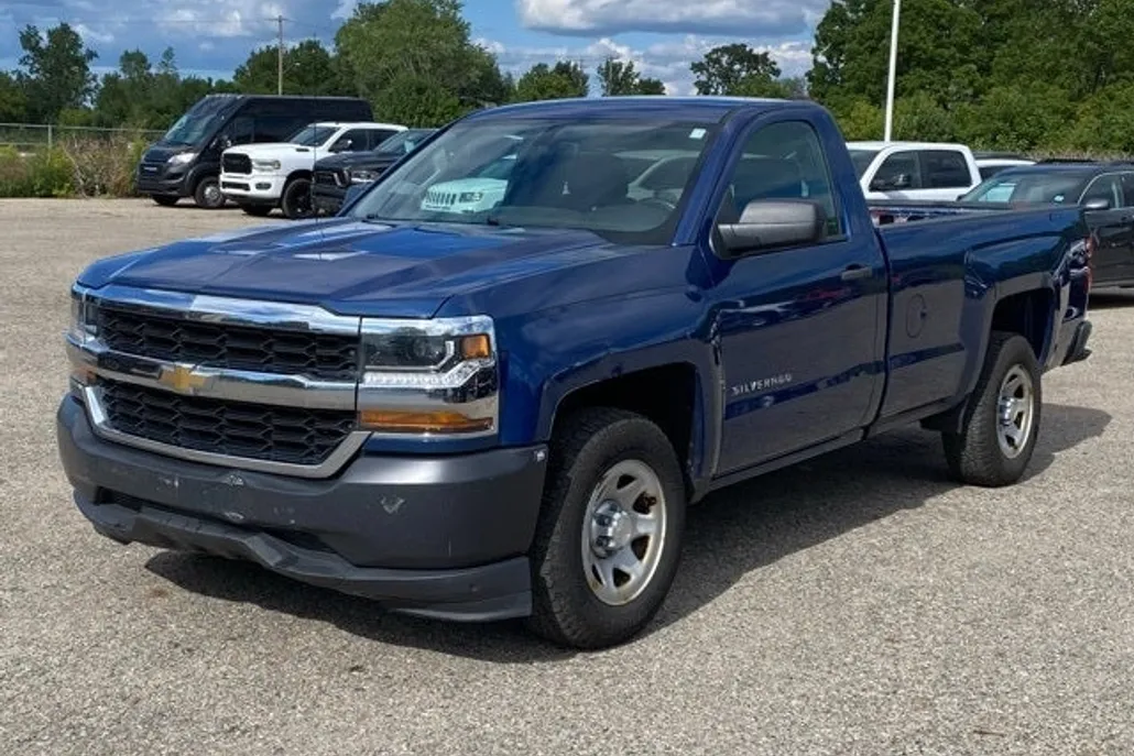 2018 Chevrolet Silverado 1500 photo 1