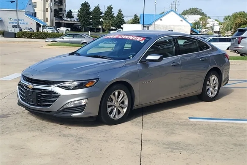 2023 Chevrolet Malibu 1LT photo 1