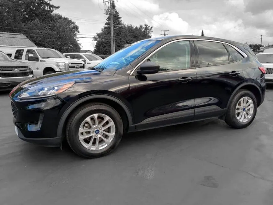 2022 Ford Escape SE photo 1
