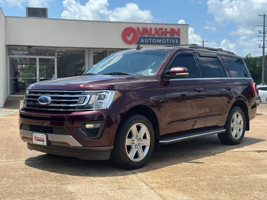 2021 Ford Expedition XLT photo 1