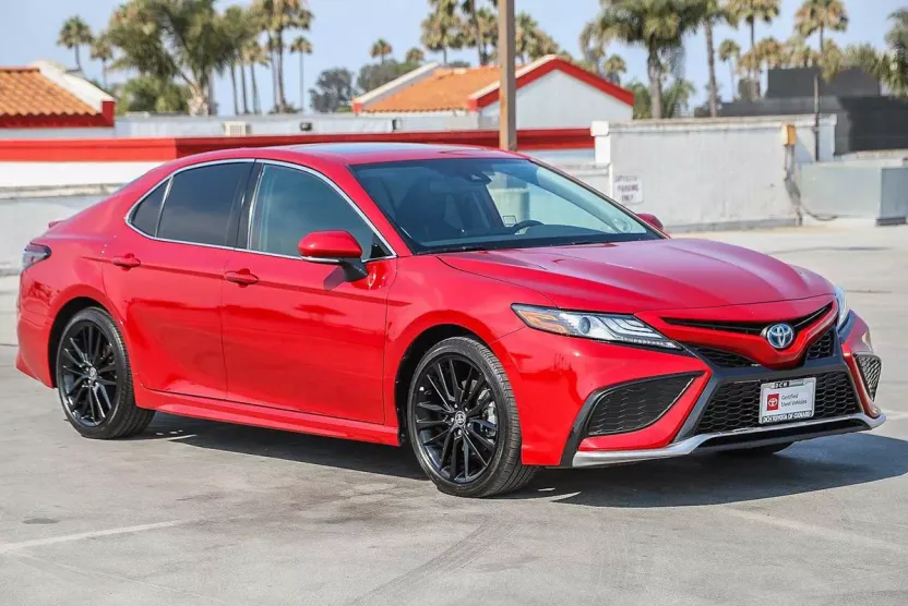 2023 Toyota Camry Hybrid XSE photo 1