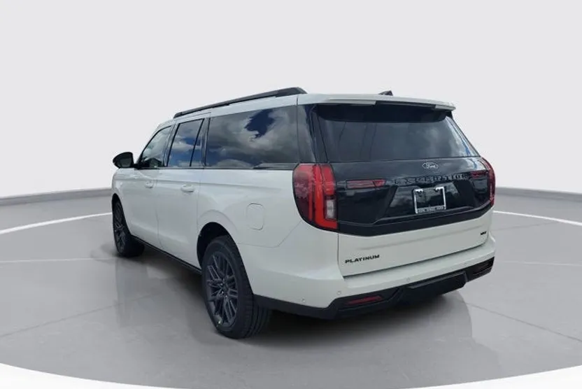 2025 Ford Expedition MAX Platinum photo 1