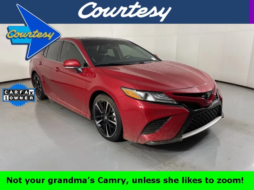 2019 Toyota Camry XSE V6 photo 1