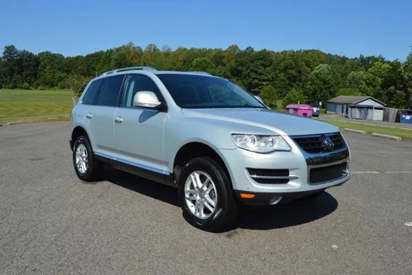 2009 Volkswagen Touareg 2 VR6 FSI photo 1