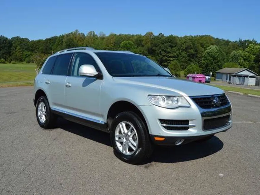 2009 Volkswagen Touareg 2 VR6 FSI photo 1
