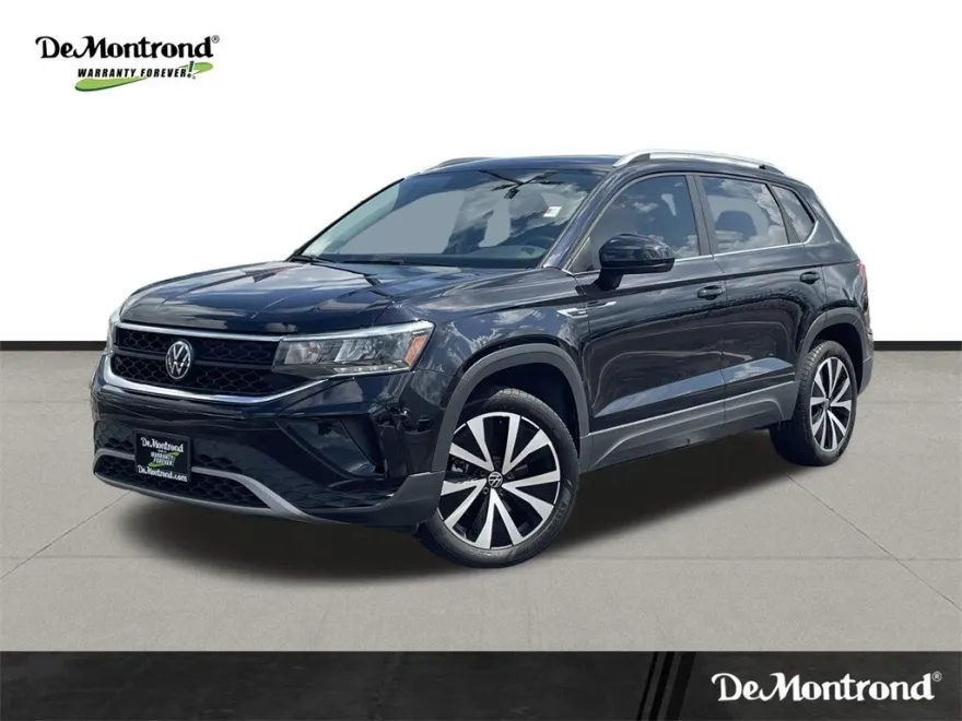2023 Volkswagen Taos SE photo 1