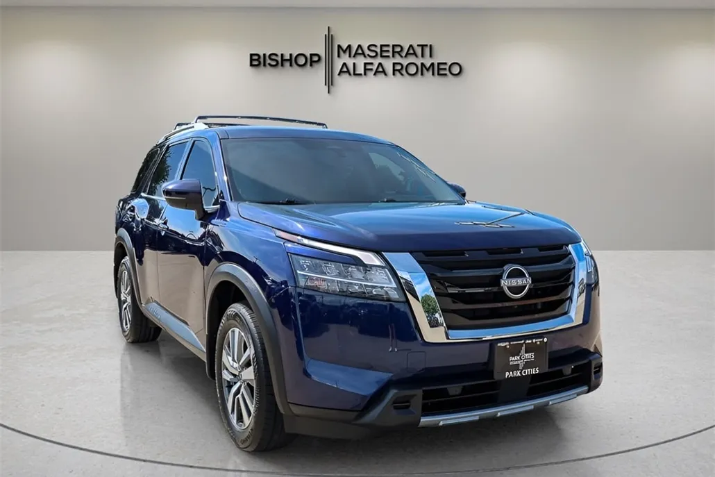 2024 Nissan Pathfinder SL photo 1