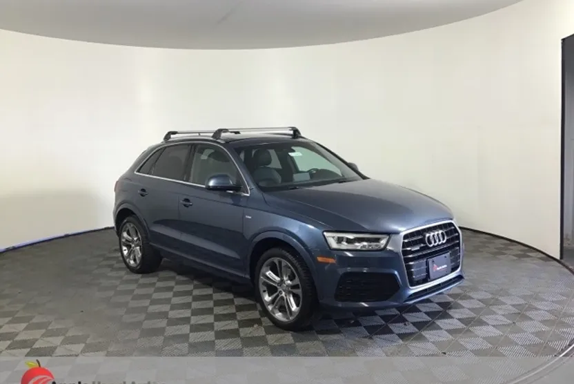 2016 Audi Q3 Prestige photo 1