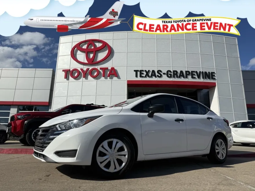 2024 Nissan Versa 1.6 S photo 1