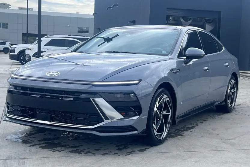 2024 Hyundai Sonata SEL Convenience photo 1