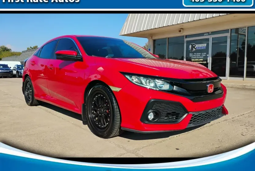 2018 Honda Civic Hatchback EX photo 1