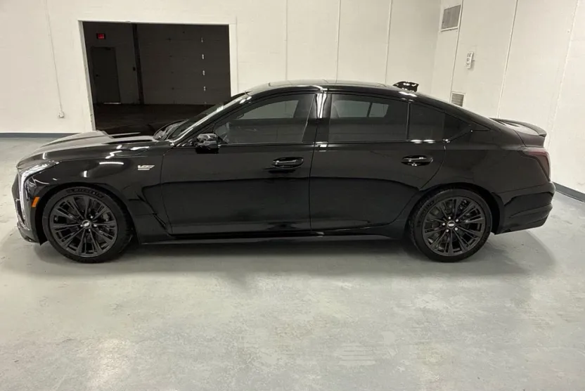 2026 Cadillac CT5 V Blackwing photo 1