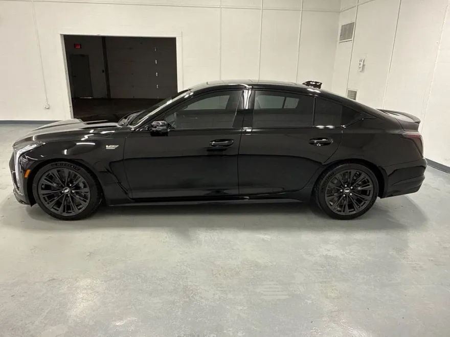 2026 Cadillac CT5 V Blackwing photo 1