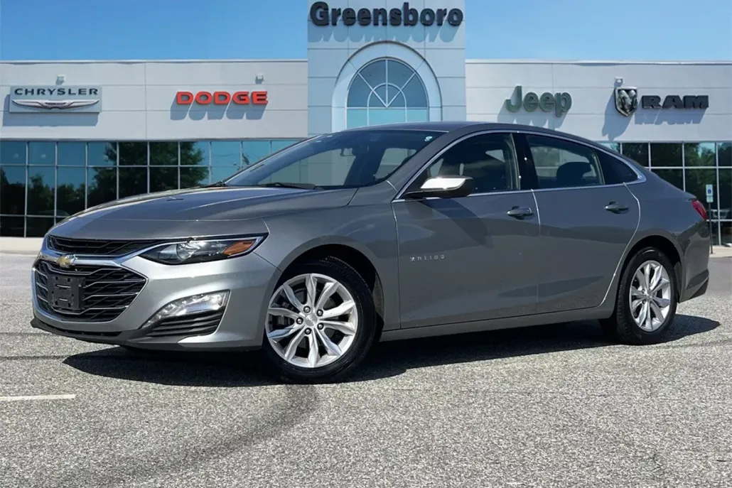 2023 Chevrolet Malibu 1LT photo 1