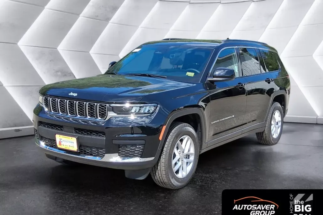 2025 Jeep Grand Cherokee Laredo X photo 1