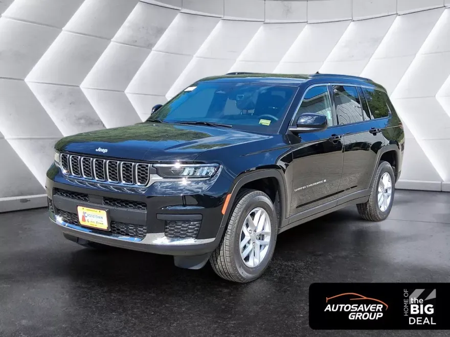 2025 Jeep Grand Cherokee Laredo X photo 1