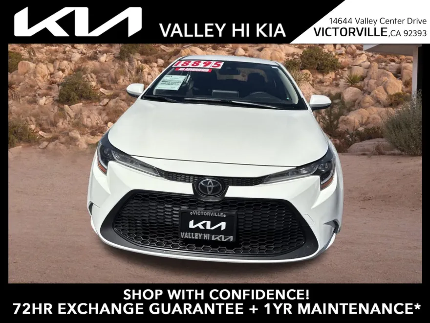 2021 Toyota Corolla LE photo 1