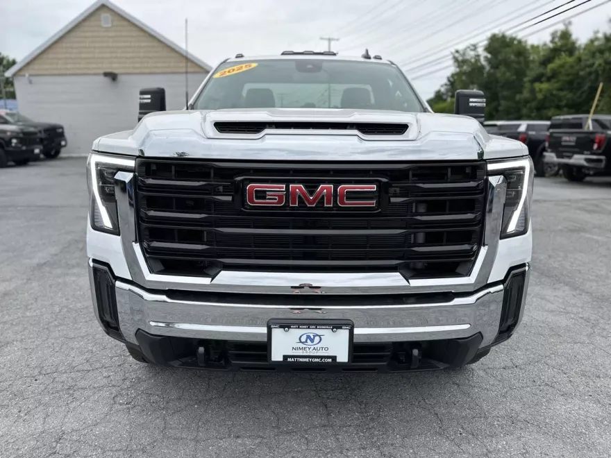 2025 Gmc Sierra 3500 HD Pro photo 1