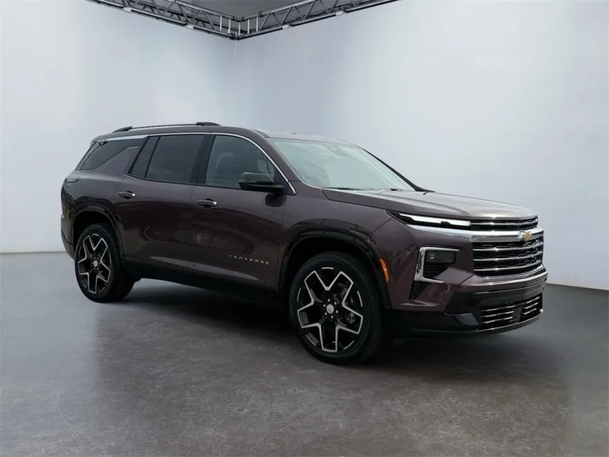 2026 Chevrolet Traverse High Country photo 1