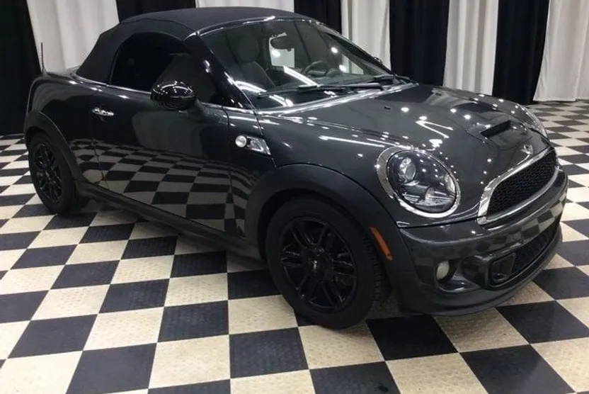 2013 Mini Cooper Roadster S photo 1