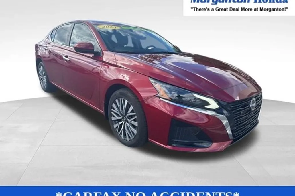 2023 Nissan Altima 2.5 SV photo 1