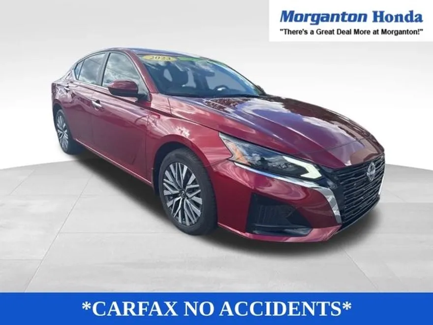 2023 Nissan Altima 2.5 SV photo 1
